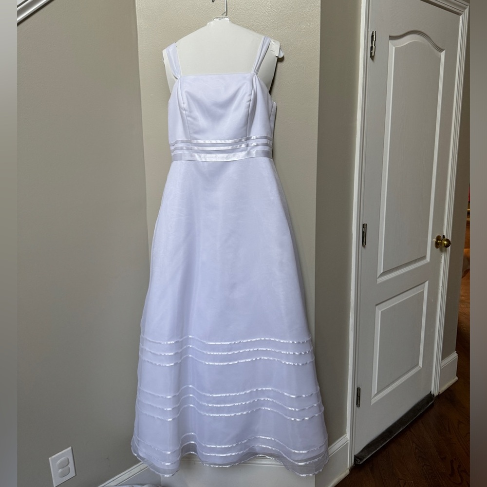 Davids Bridal | EUC Strapless Wedding Dress | 16